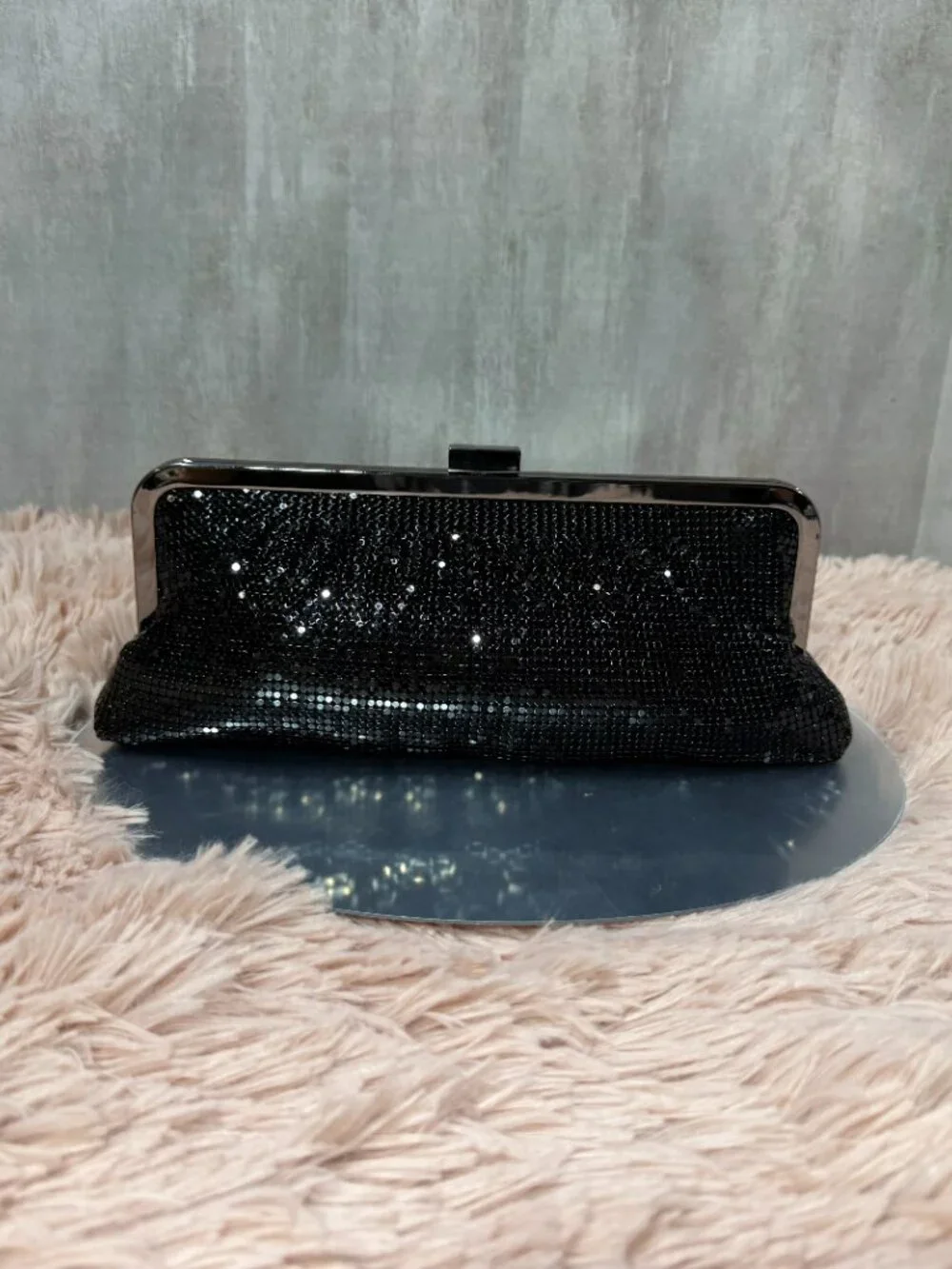 EUC Sparkly Sequin Evening Clutch/Formal Clutch - Black